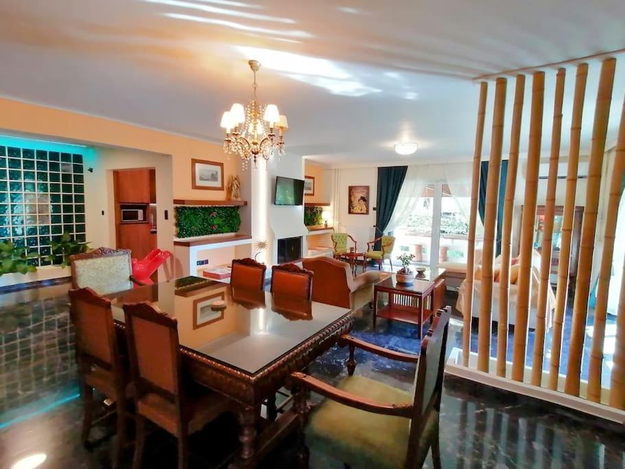 Апартаменти Sarakin'S Mansion Luxury Retreat Афіни Екстер'єр фото
